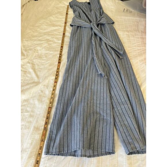 Lumiere Women’s L Blue Striped Sleeveless Jumpsuit V-Neck Tie Waist Cropped - Picture 5 of 9